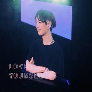 Meet your Posher, Kacey